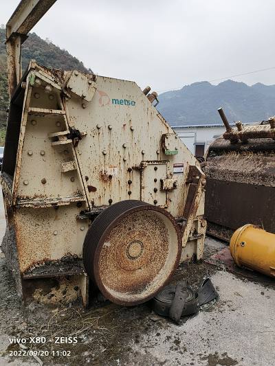 Metso Np1315 سنة: 2004 للبيع