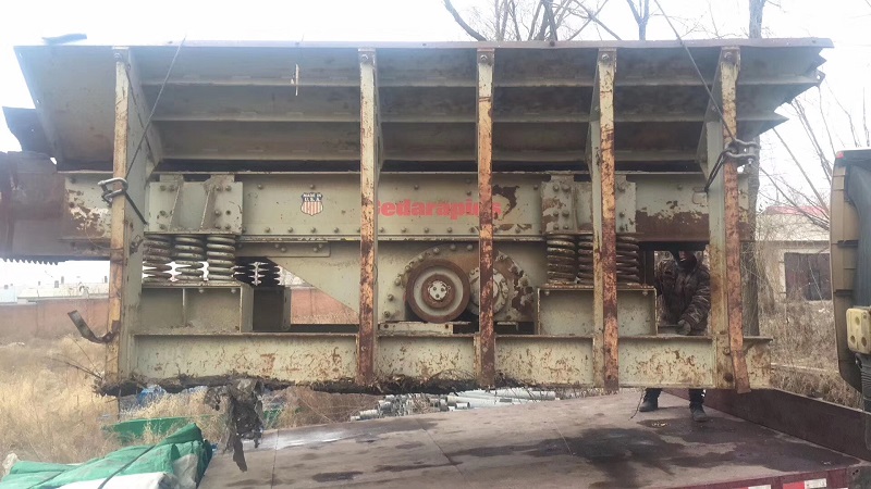 Cedarapids 22＂ x 36＂