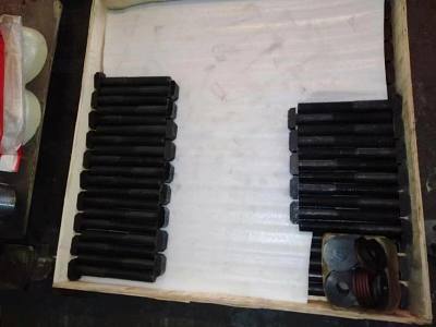 tornillo y tuerca para metso C110