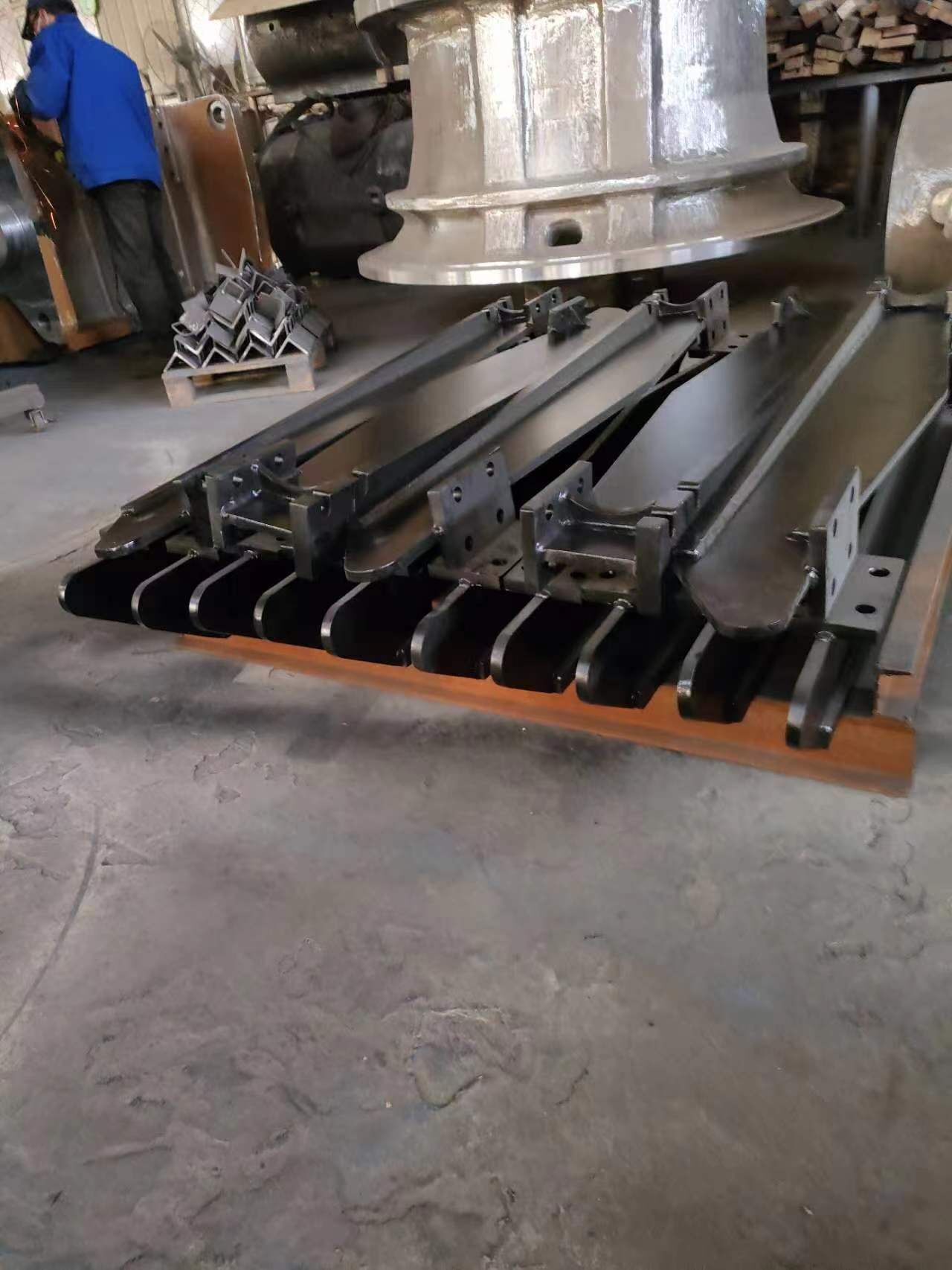 alimentador metso VF-561 Repuestos: barra y placa de acero