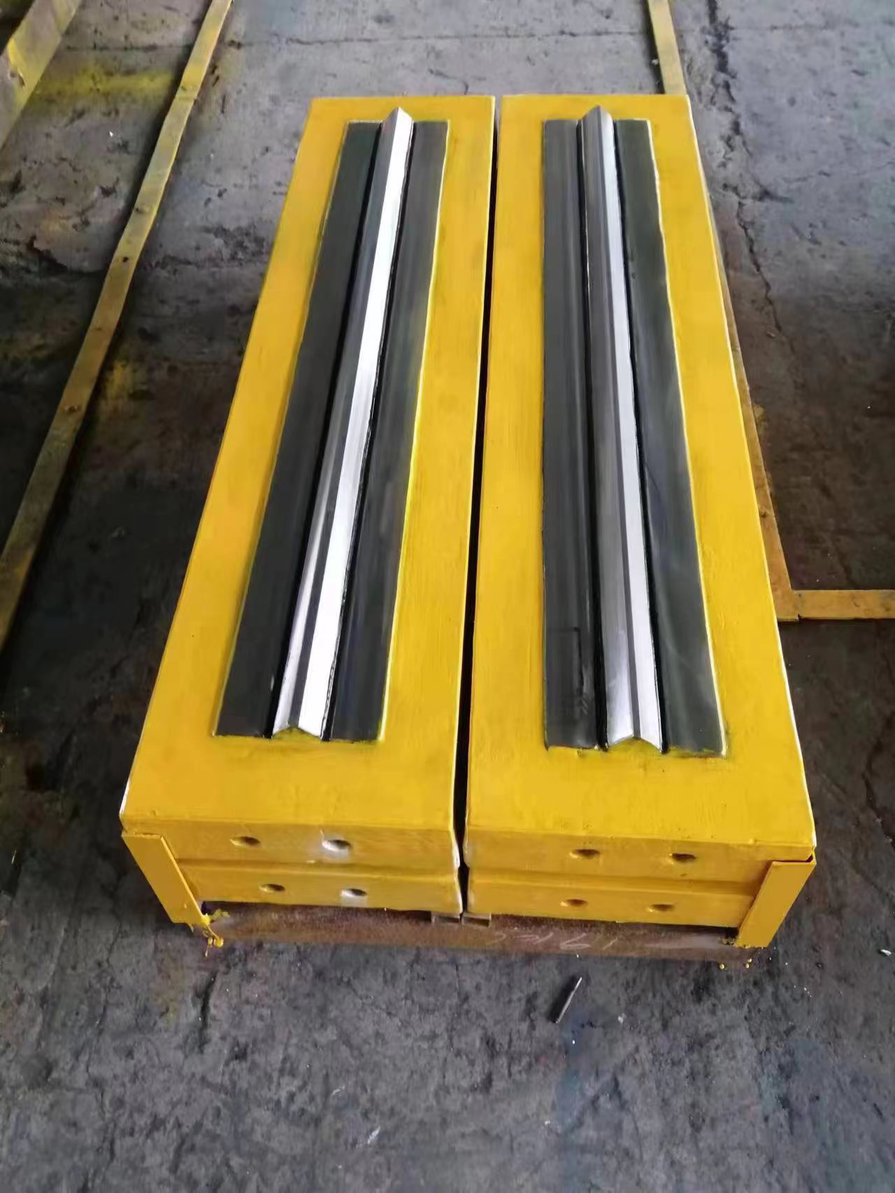 barra de golpe Materiales: cromo + martensita