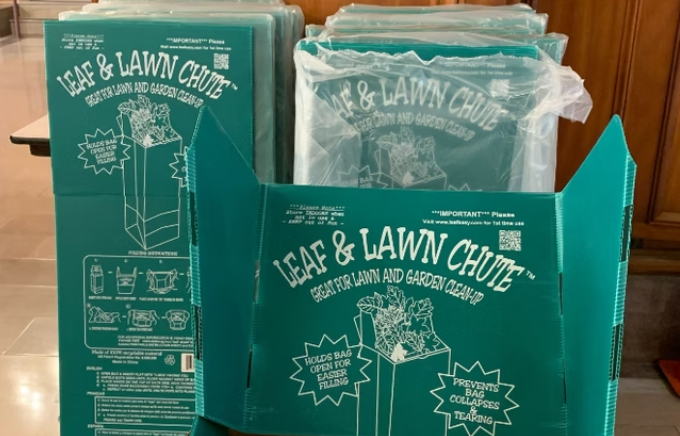 Reusable PP Corrugated Leaf & Lawn Waste Collection Bin – Durable Garden Trash Container