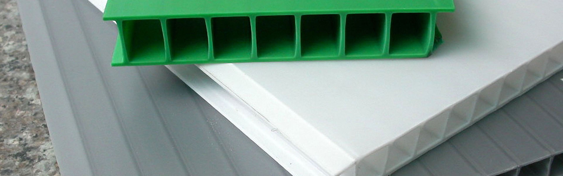 Heavy-Duty Corrugated Plastic Floor Protection Sheets