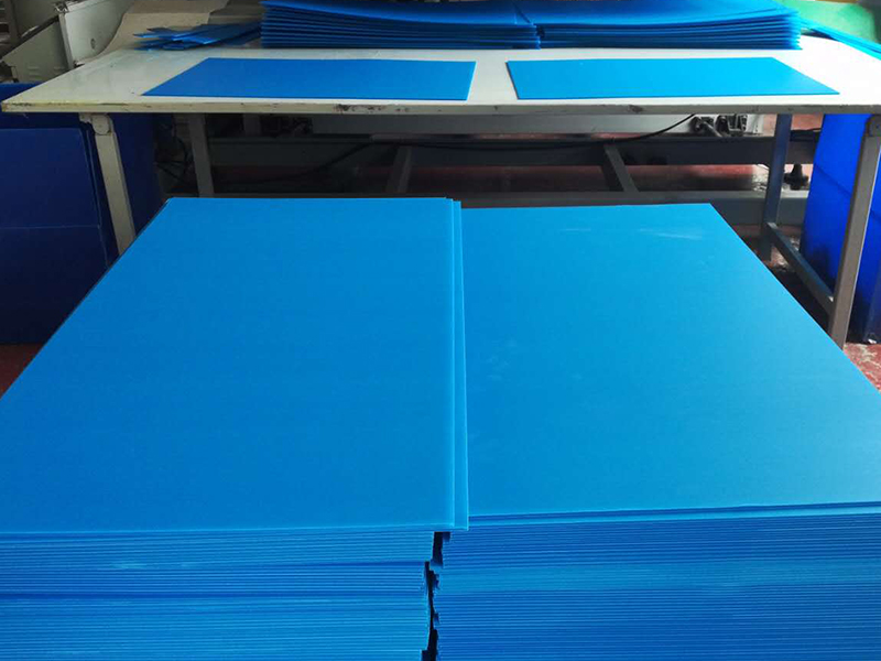 Blue Corrugated Plastic Sheet