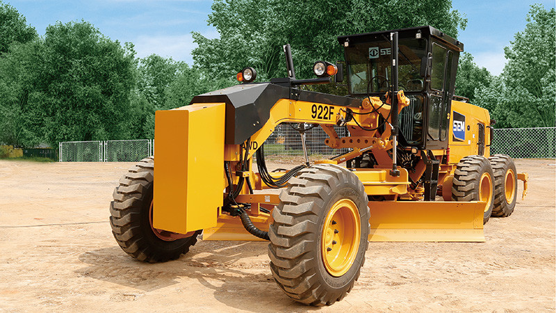 1 SEM 922F AWD