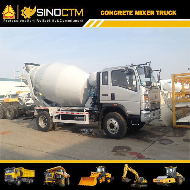 SINOTRUK HOWO Light Concrete Mixer Truck 5CBM