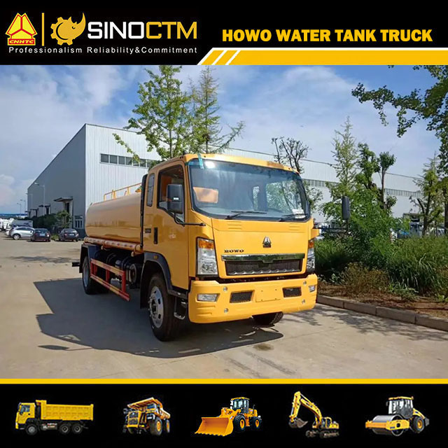 SINOTRUK HOWO Light Truck 4X2 Fuel Tank Truck 5cbm for sale