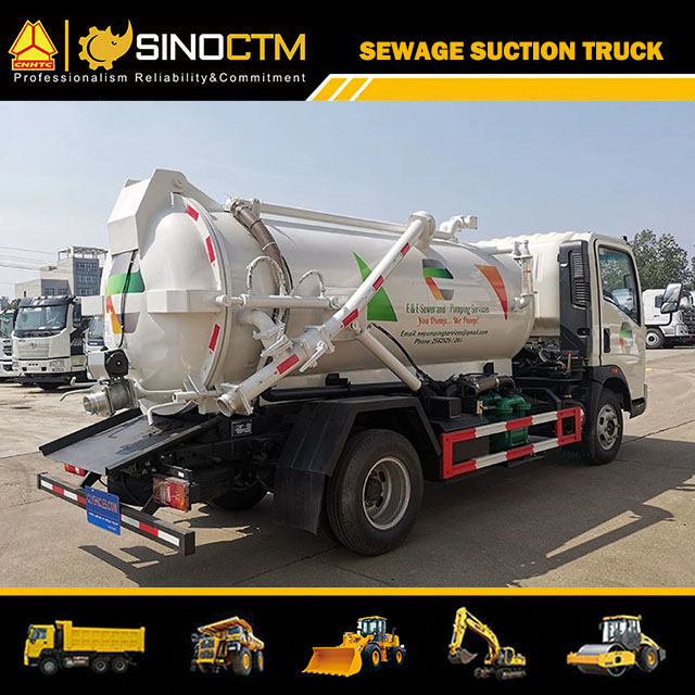 Sino 5cbm Mini Vacuum Sewage Suction Truck for Sale