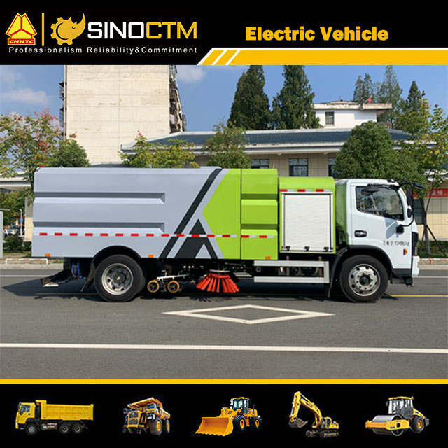 Vacuum Street Sweeping Truck Dongfeng 4 Brushes Road Sweeper Truck