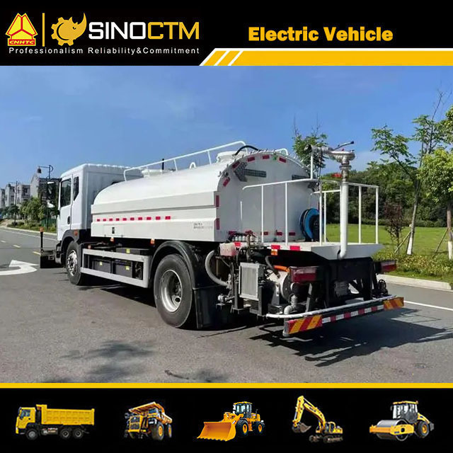 High Efficiency Cheaper Price 4X2 Runway Street Road Highway Airport Vacuum Road Sweeper