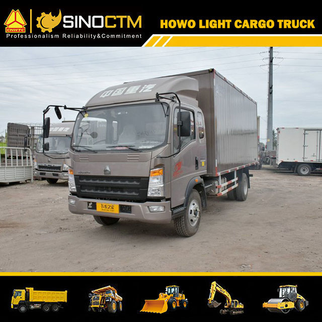 Factory Sell Dry HOWO Light 4X2 4X4 Dry Van Box Truck/Box Van Truck for Sale