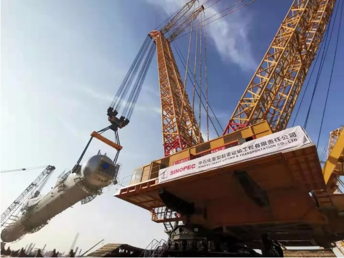 Spectacular giant! "The World's No. 1 Crane", XCMG 4000-Ton Crawler Crane Successfully Completes its First Lifting in Saudi Arabia
