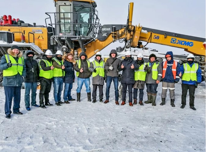 Working at minus 40 degrees, with 95% attendance, XCMG GR5505 conquered Novosibirsk!