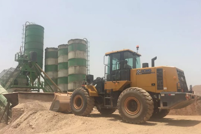 5-3.png XCMG Earthmoving Machinery “10 Thousand and 100 Million” Global Service, Indian station