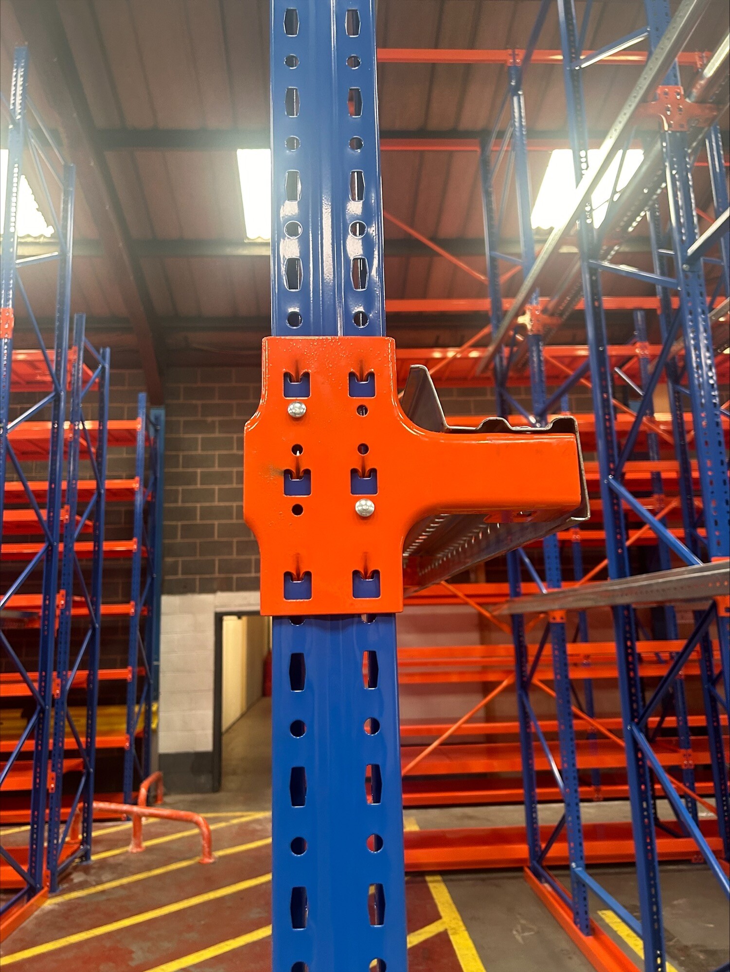 Welfor Rack -- Drive In Rack Applies for Mass Storage