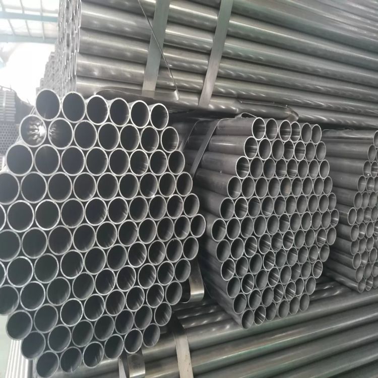 Welded steel pipe