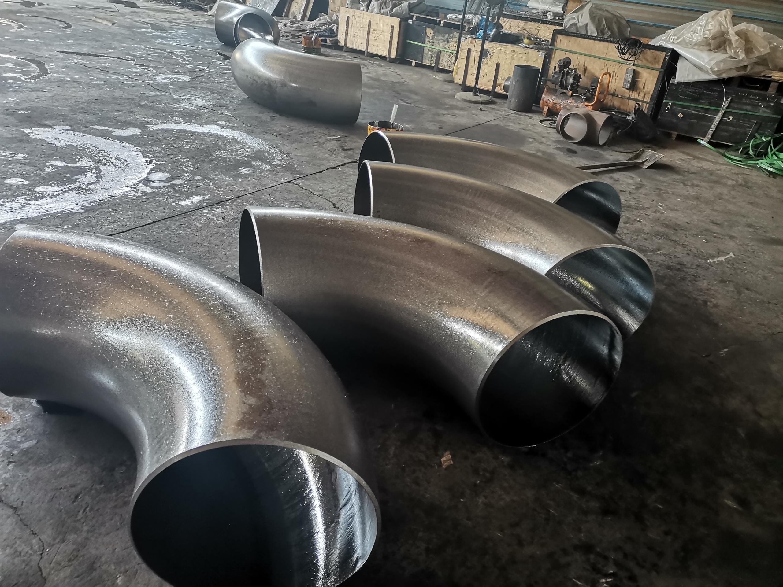 Carbon steel elbow