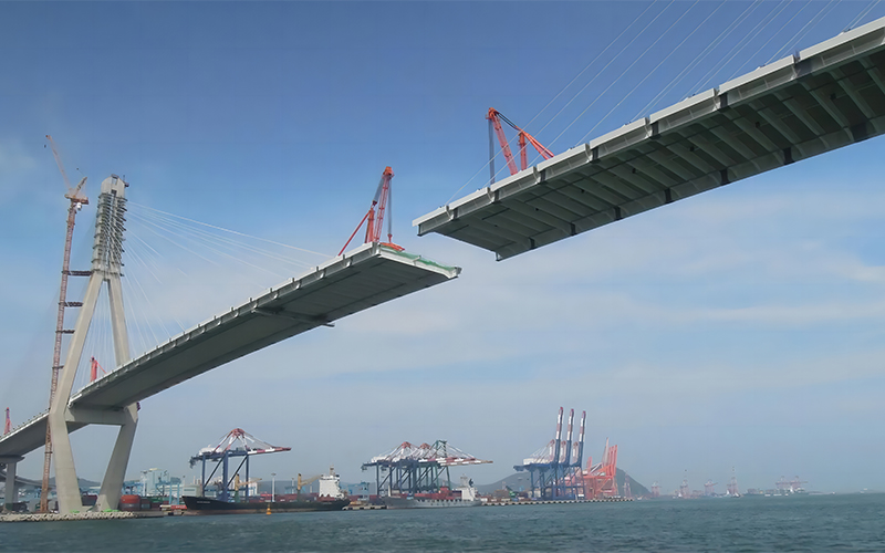 The use of steel strands