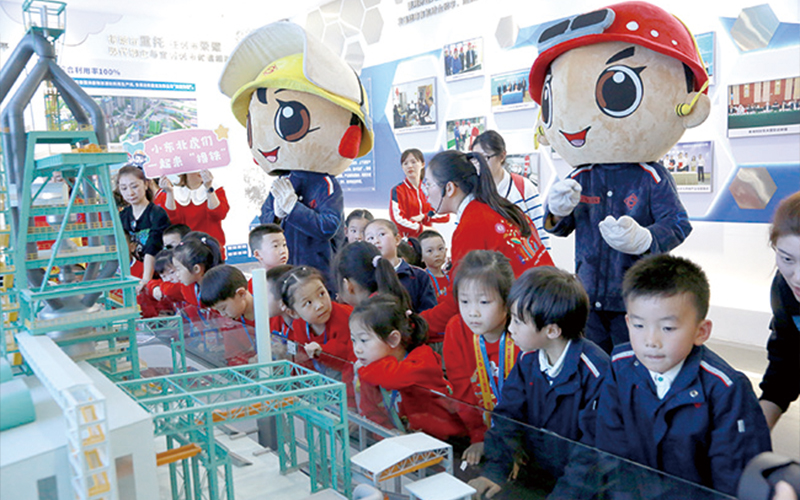 Little Siberian tiger embarks on a steel exploration journey