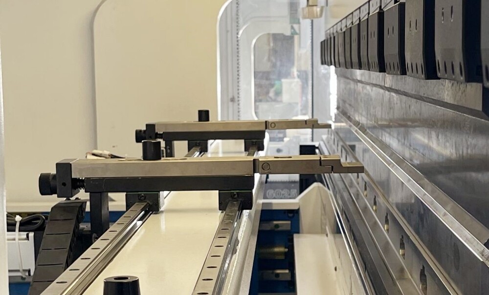 servo press brake (3).jpg servo press brake (3).jpg