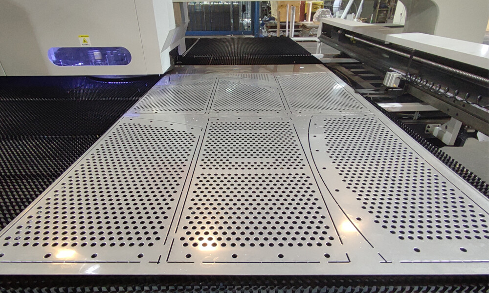 Mechanical CNC Turret Punching Machine