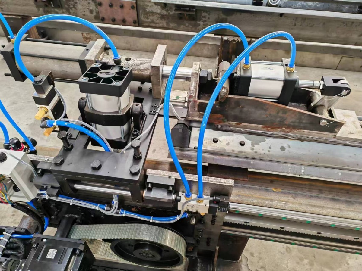 cnc angle punching line.jpg