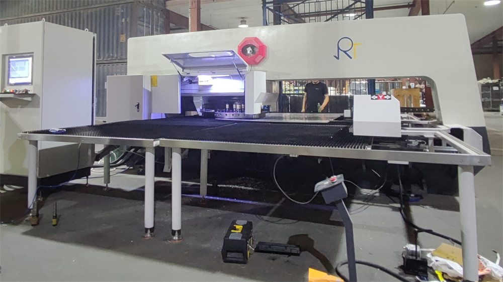 CNC Fiber Laser Turret Punching Machine Was Successfully Put Into Production In Bahrain!
