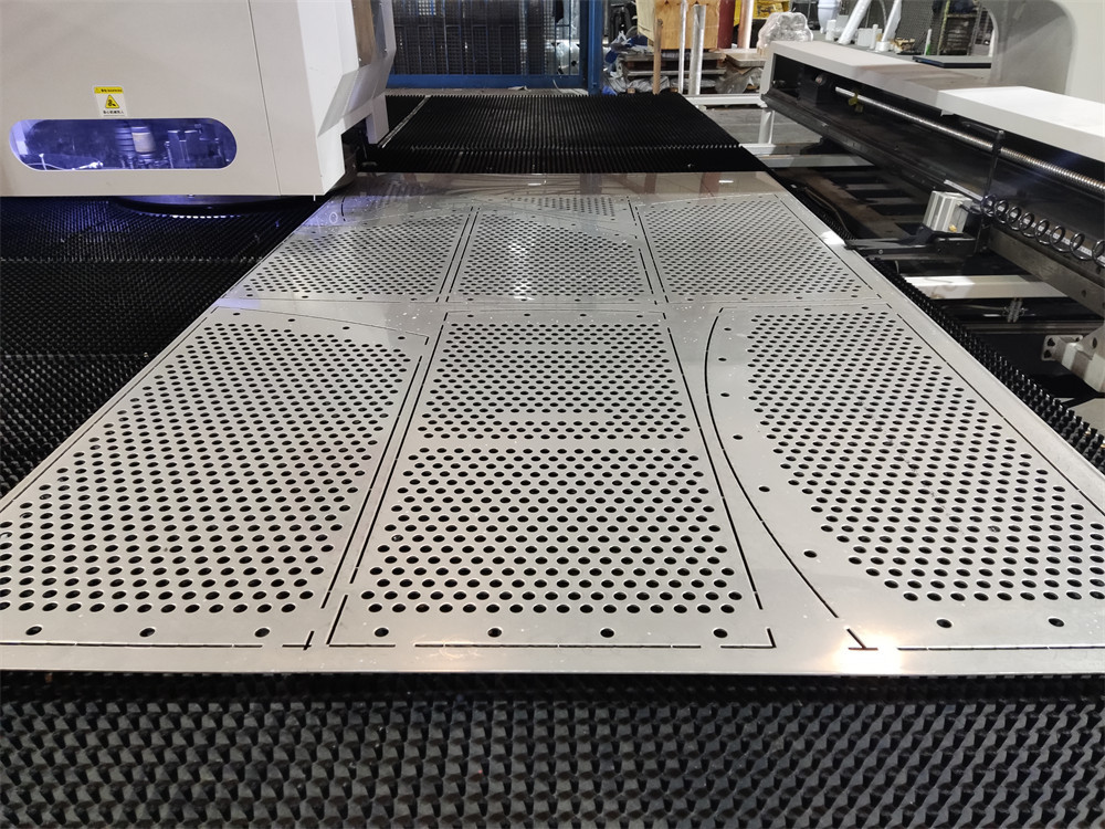 CNC Fiber Laser Turret Punching Machine Was Successfully Put Into Production In Bahrain!