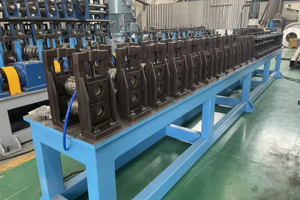 Fan Blade Roll Forming Machine Was Successfully Shipped To India