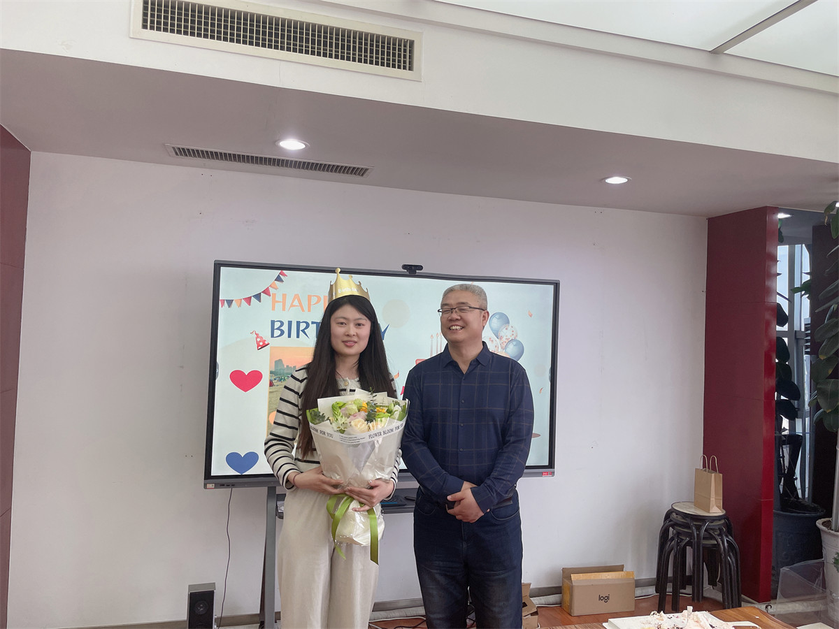 Jinan Ritec Celebrates Heidi’s Birthday