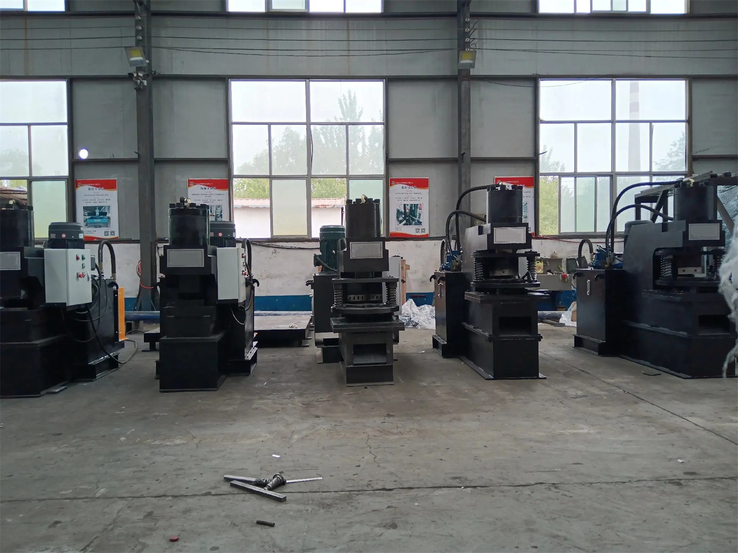 RTJ200 Hydraulic Angle Notching Machine
