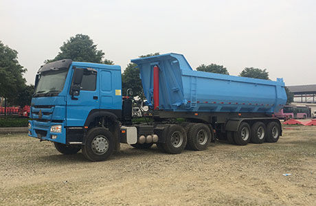 自卸半挂三桥U 4