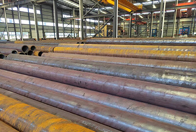 Carbon steel pipe spot large warehouse.jpg