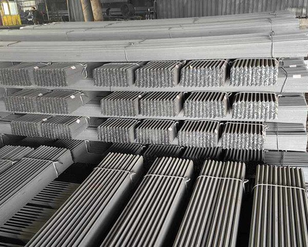 Galvanized Unequal Angle Steel