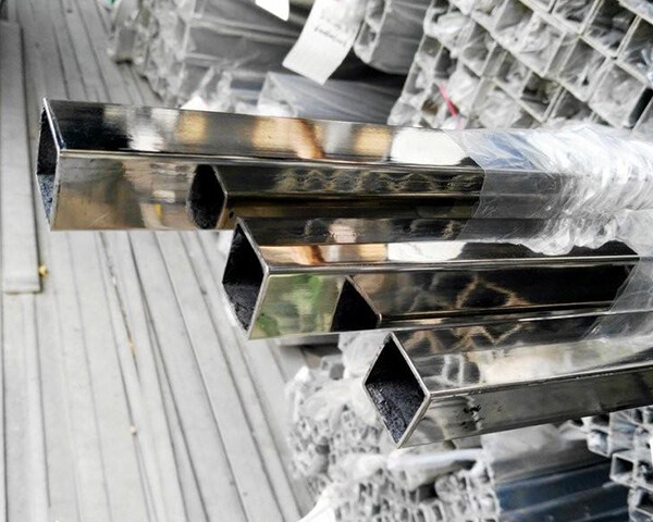 Stainless steel square pipe
