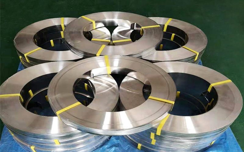 Stainless steel strip