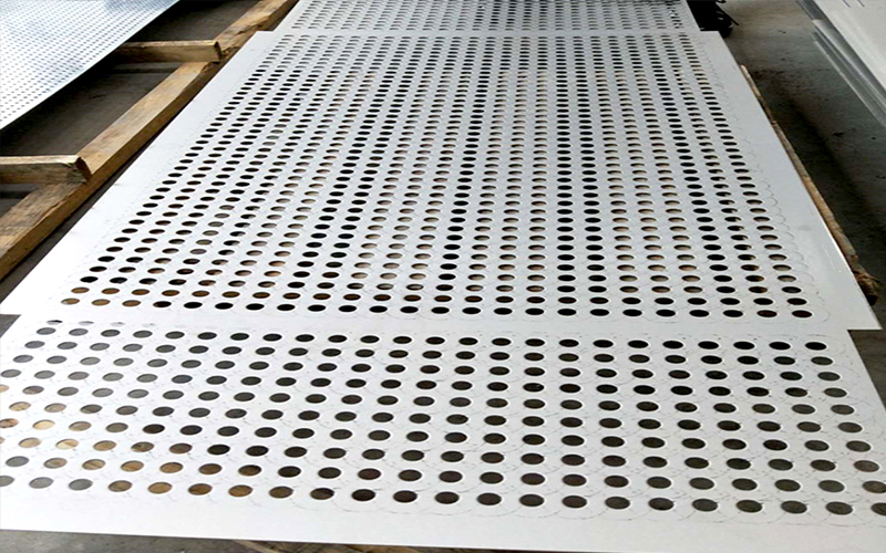 Stainless steel perforated plate