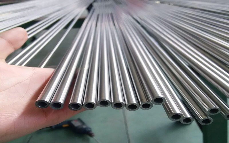 Nickel alloy pipe