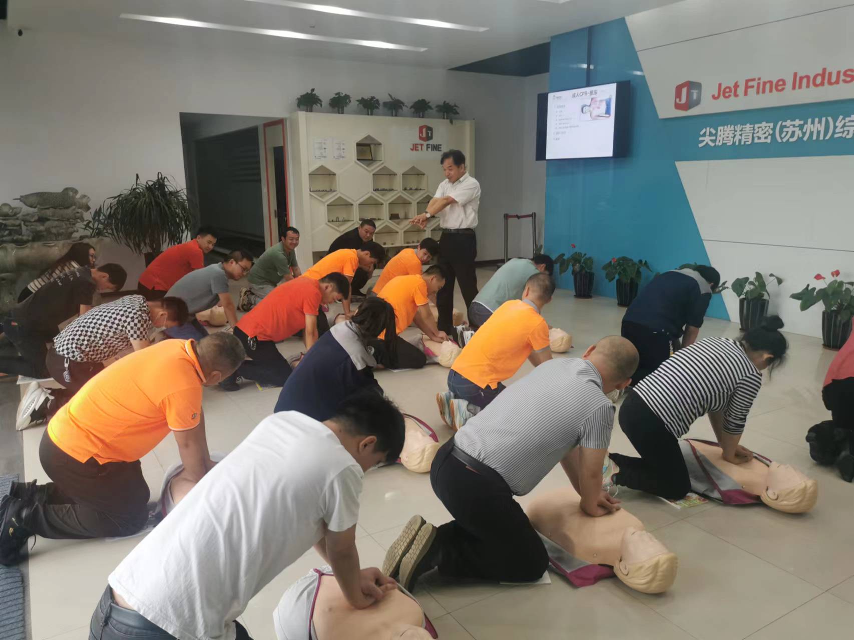 We had the privilege of having Mr. Yang Wenxing, the General Manager of Lerdal Medical
