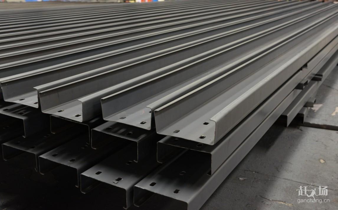 Channel steel profile C and U steel beam