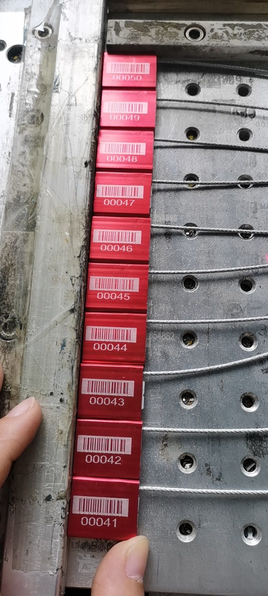 Application of barcode technology in logistics