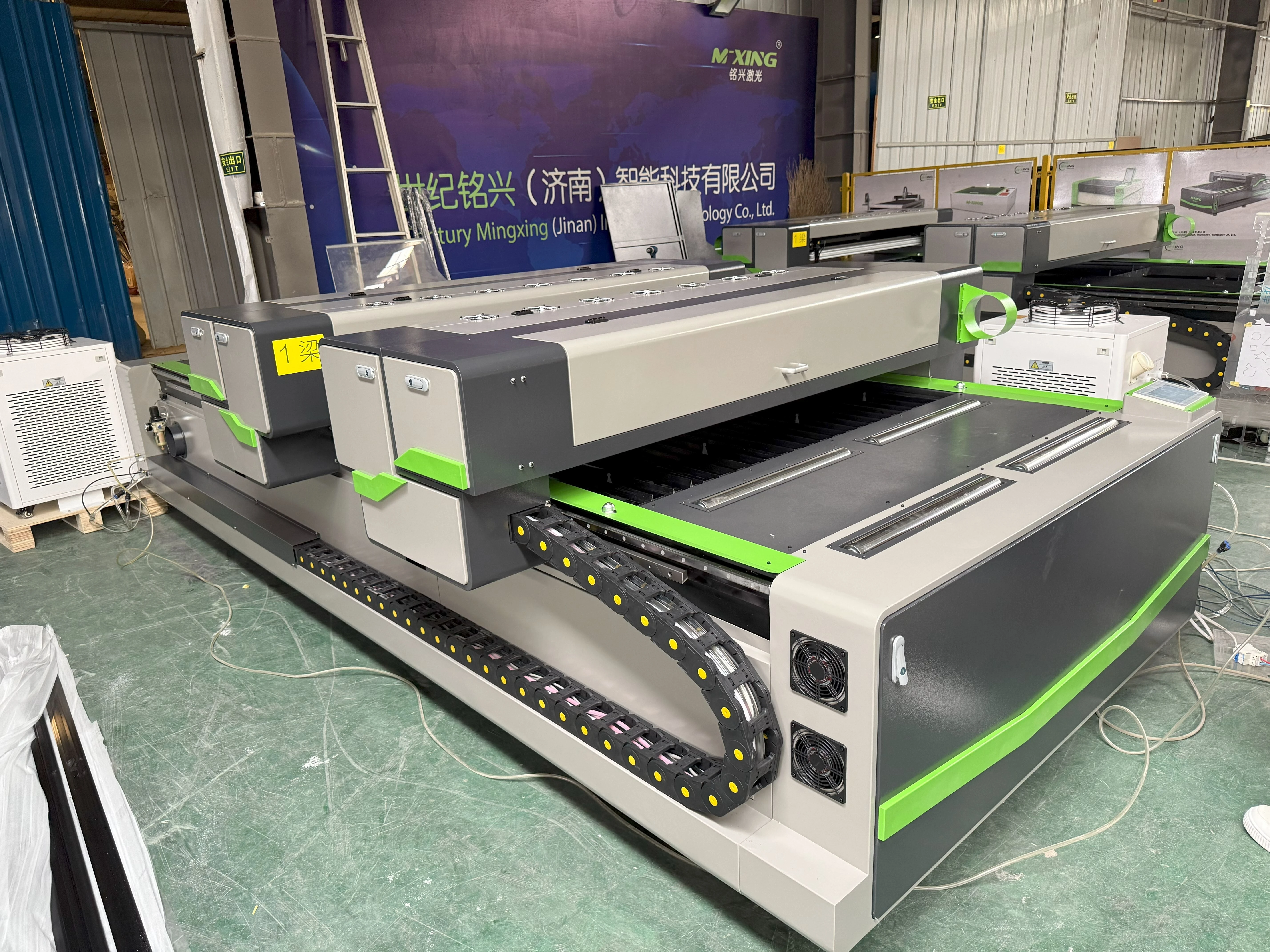 Máquina de corte y grabado láser de doble haz 1325