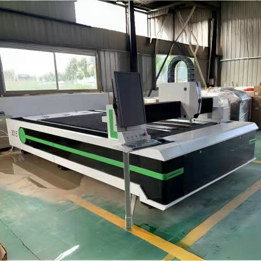 Máquina de corte por láser de fibra MX-3015 1000w