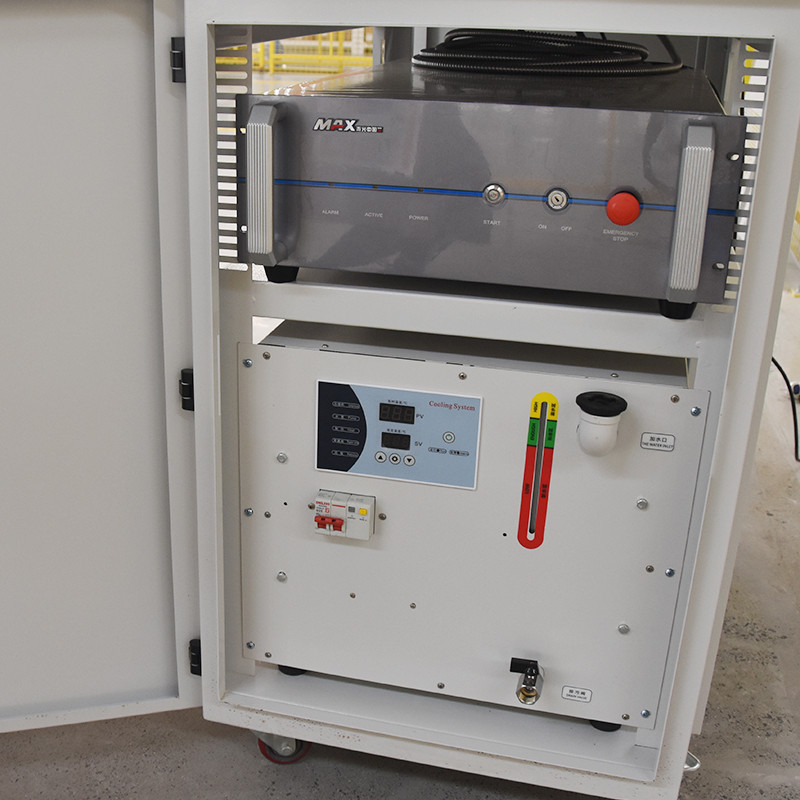 handheld fiber laser welding machine.png