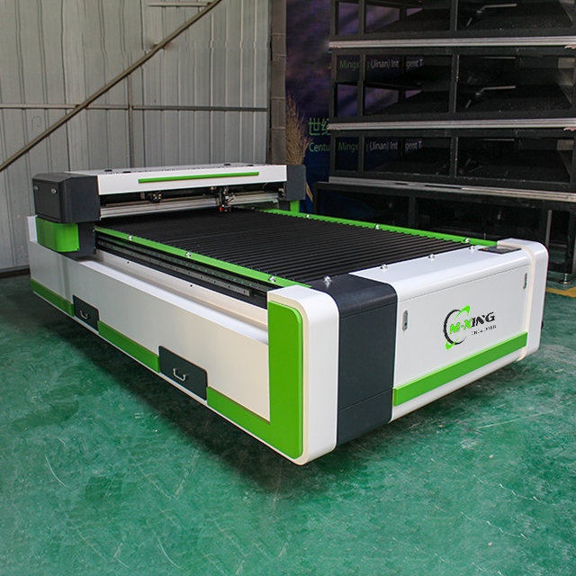 Máquina de corte por láser MX-1325