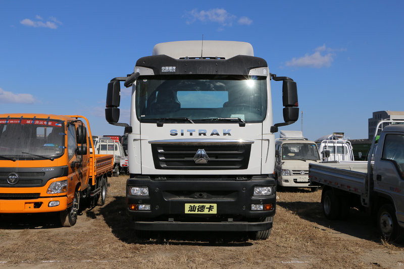 Sitrak C5H Tractor Truck