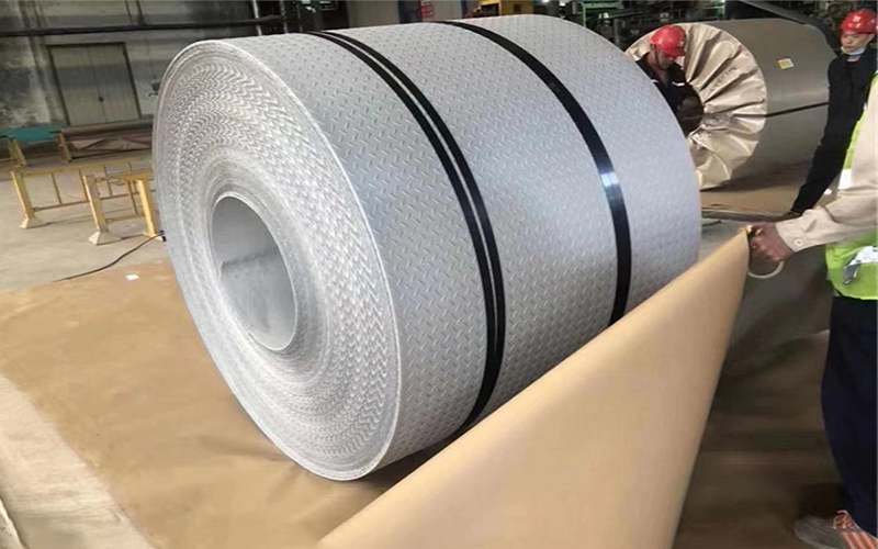 Stainless steel checkered plate