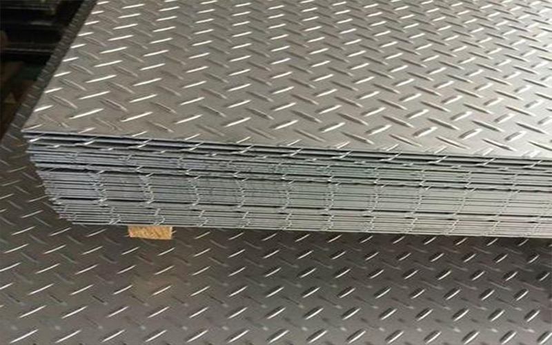 Stainless steel checkered plate