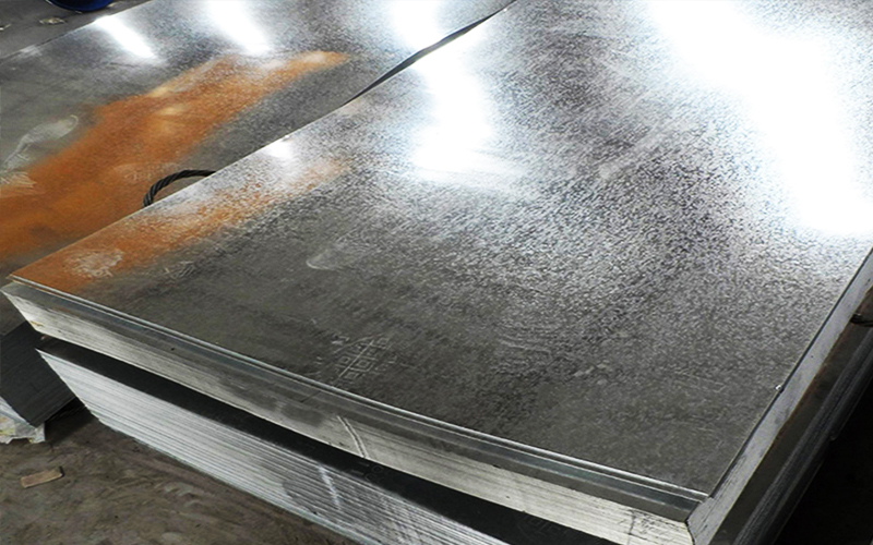 Galvanized plate