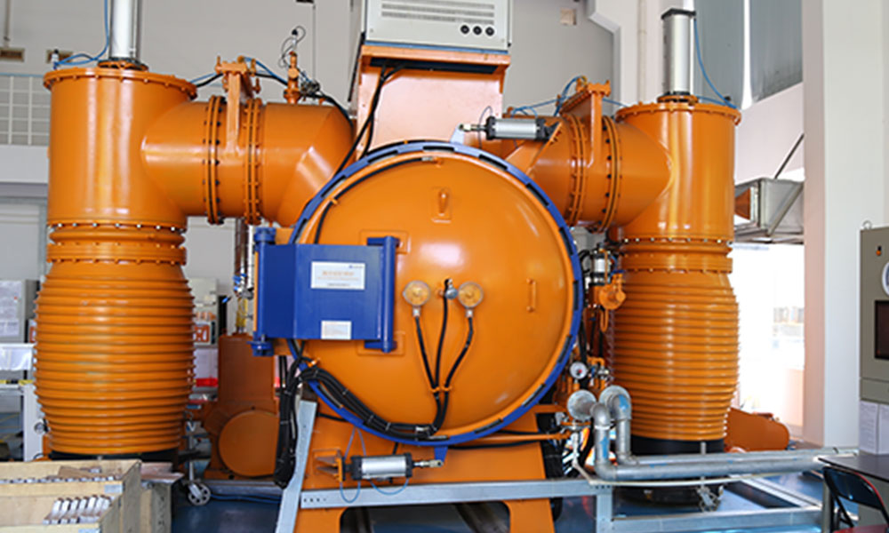 High pressure vacuum quenching furnace